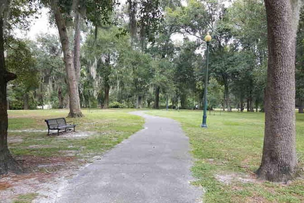 Stylish Bungalow Near Dining, Parks & Entertainment Jacksonville Exterior foto